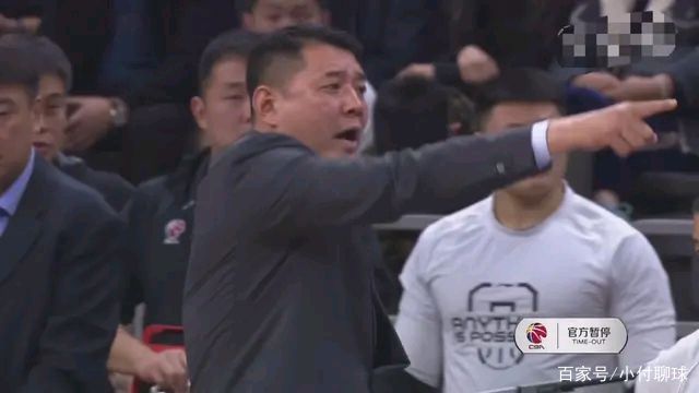 巩晓彬骂外教,巩晓彬杜锋冲突