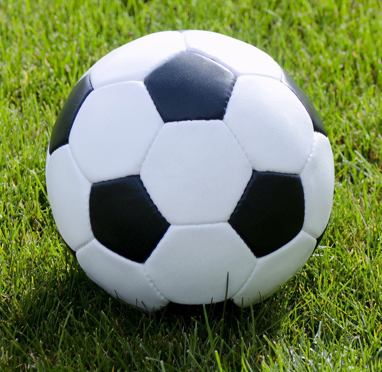 40岁足球水平还能提高吗,我国足球发展不起来的原因