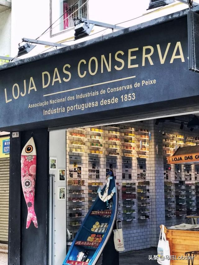 澳门当地人吃的蛋挞,在澳门吃着蛋挞超开心