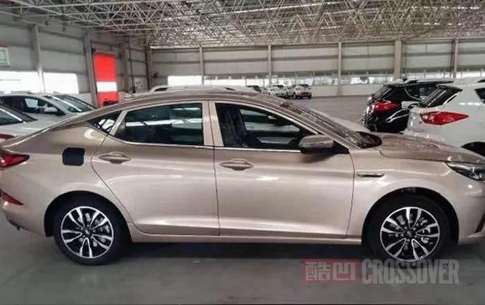 江淮嘉悦a5车身设计都是模仿谁的,江淮大众嘉悦a5和玛莎拉蒂