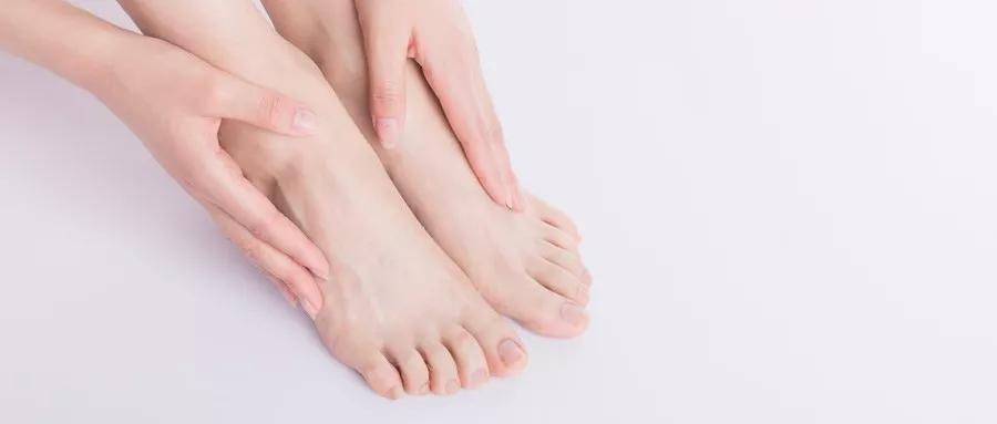 脚底艾灸的正确方法,脚底艾灸有什么功效和作用