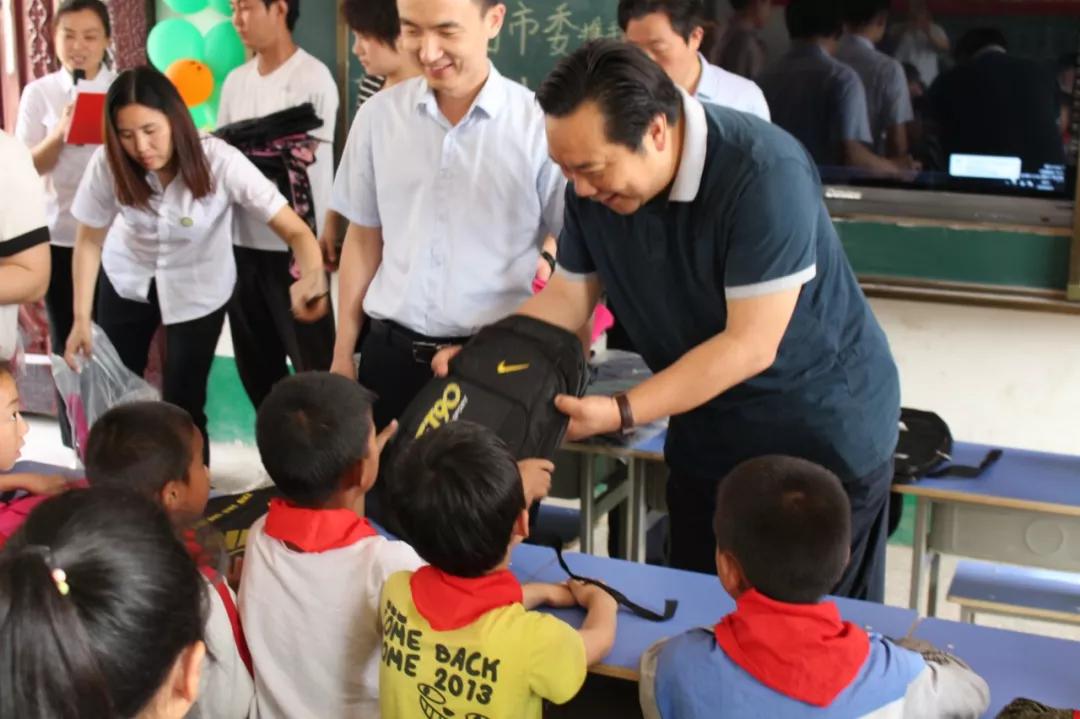 邓州市花洲实验小学少先队,邓州市北京路小学六一儿童节