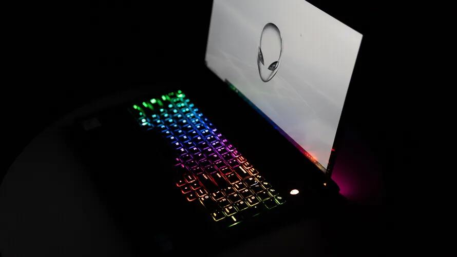 外星人笔记本好用吗,thinkpad和外星人笔记本哪个好