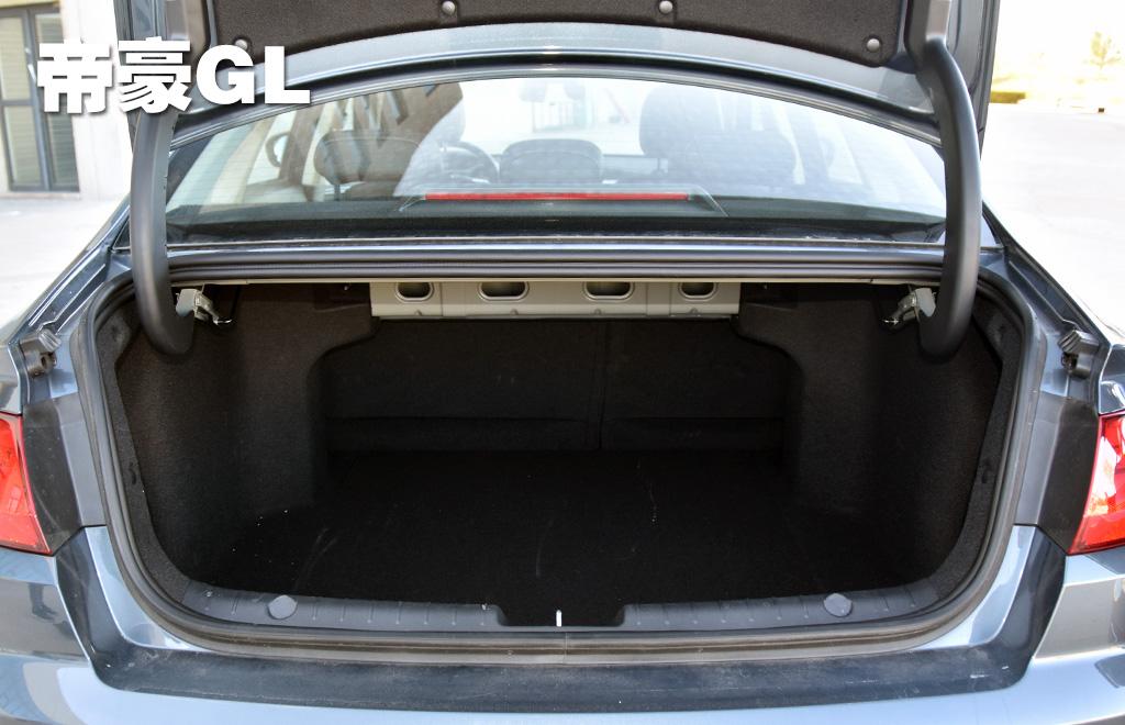 吉利pk合资车,吉利帝豪vs别克gl8