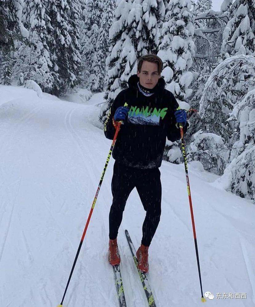 赌王何鸿燊的帅气照片,赌王何鸿燊年轻照帅