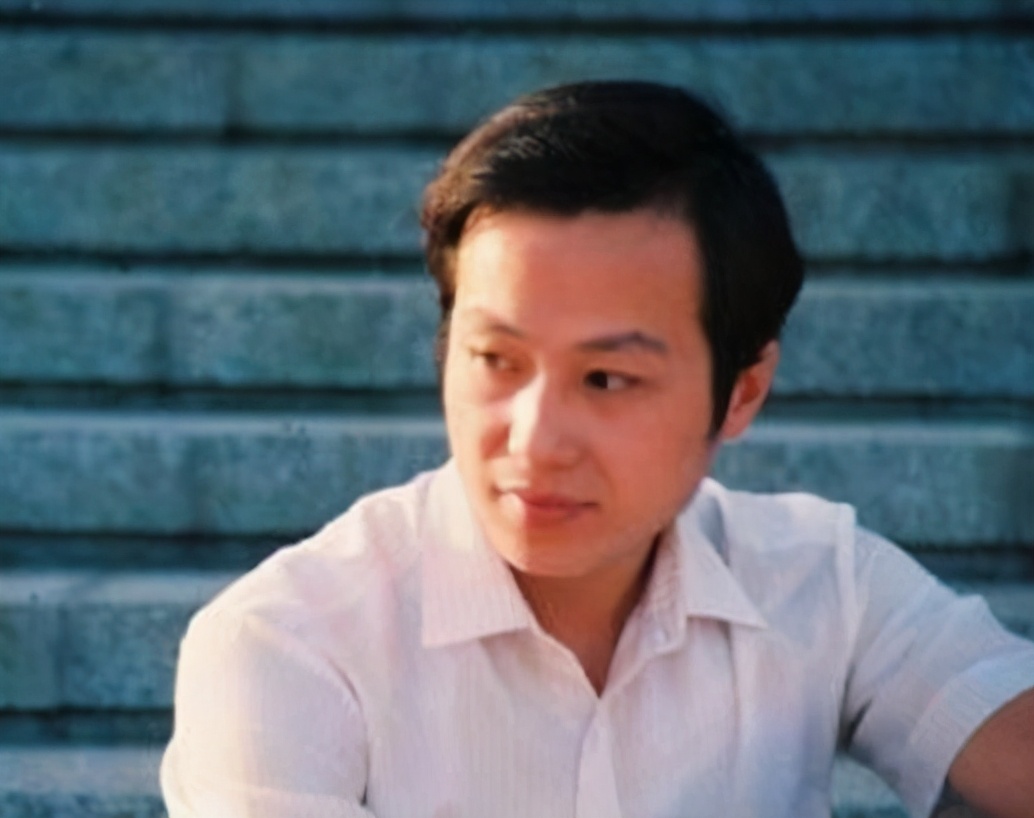 罗京去世12年母亲不知死讯,罗京去世前影像