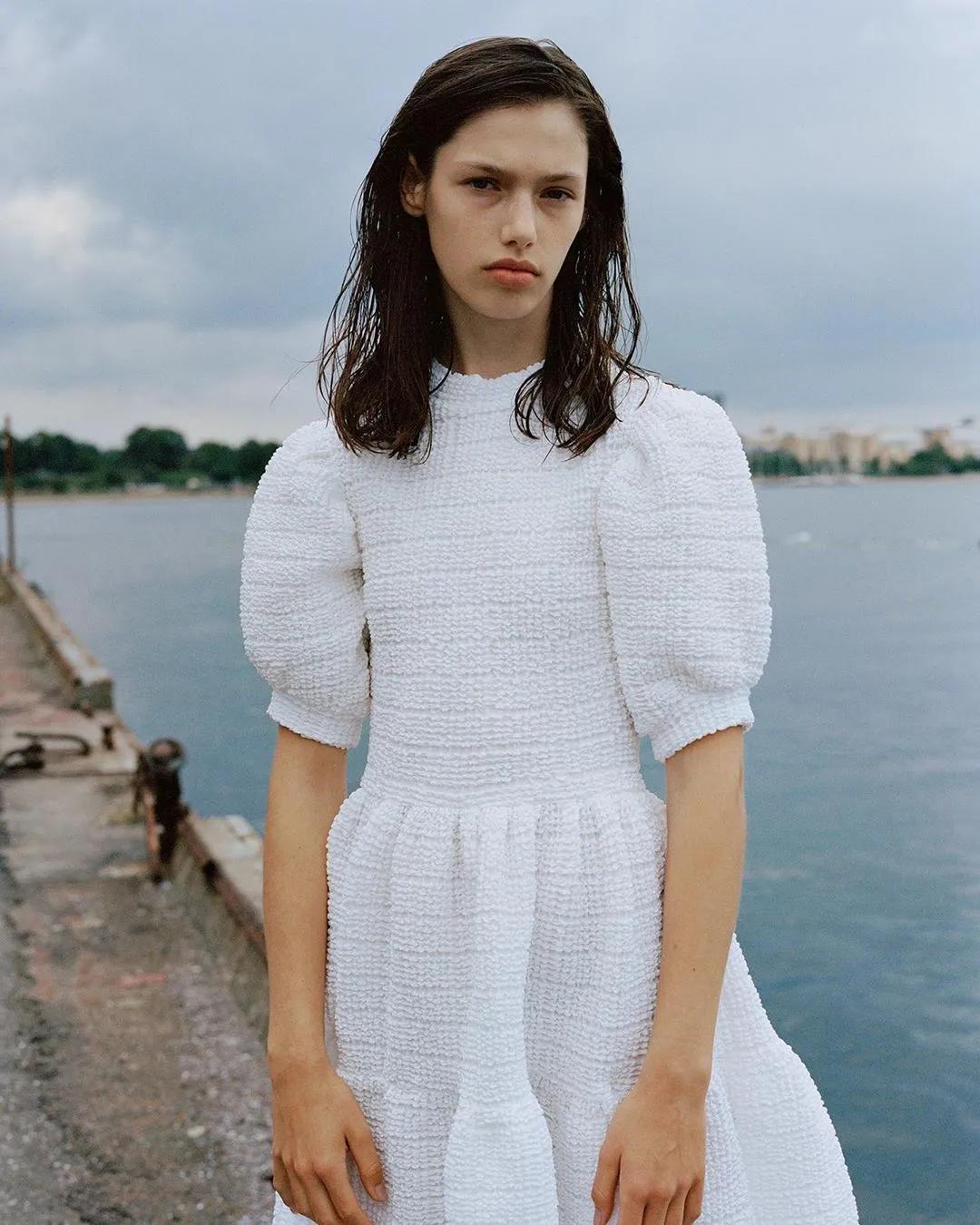 公主穿娃娃裙,穿娃娃裙美得认不出