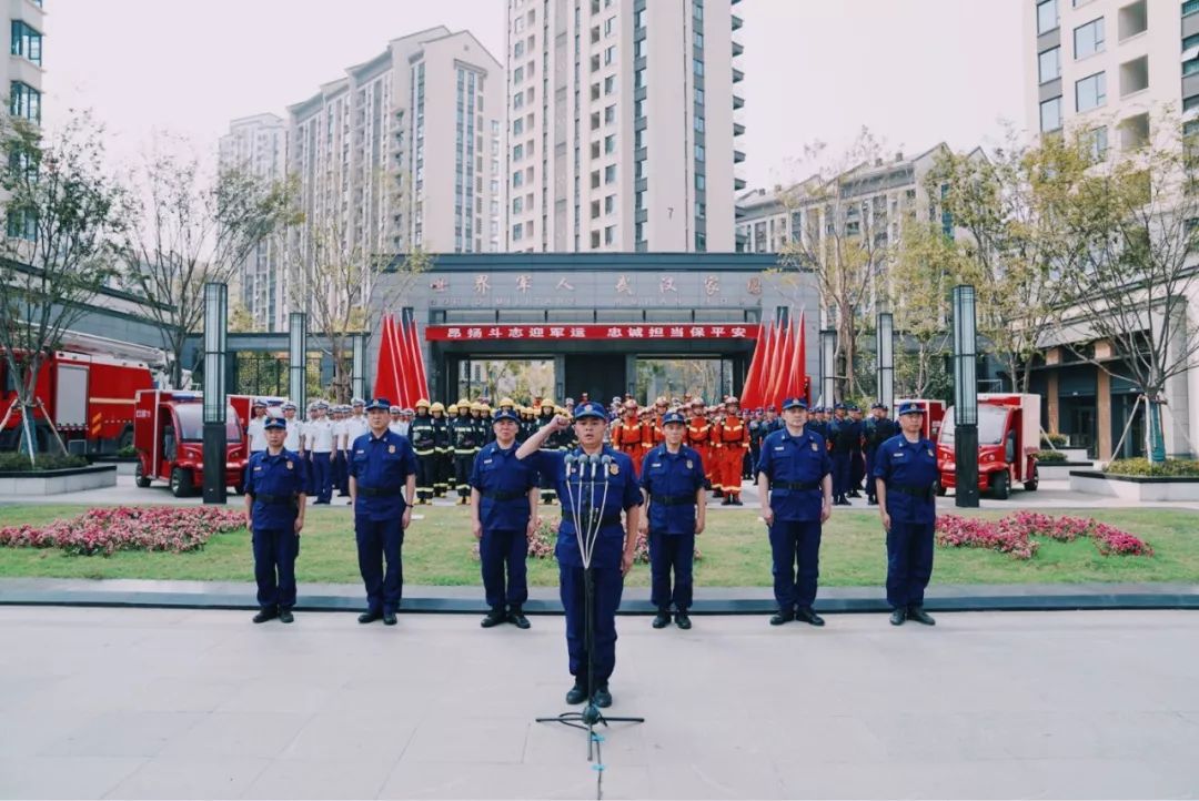 在江夏，我遇见了青松