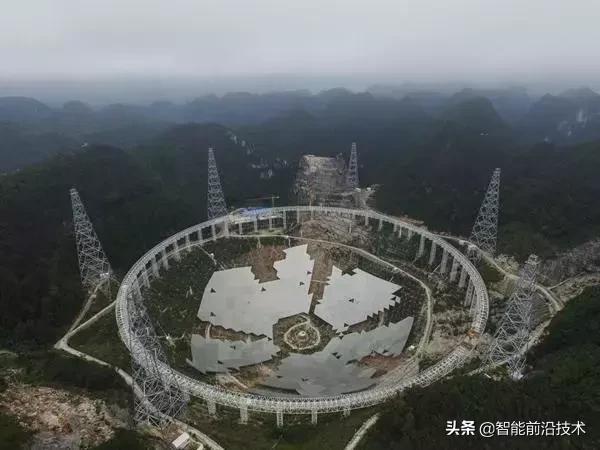 中国天眼看到宇宙的画面,看天眼