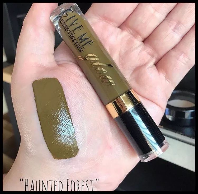 清透显白裸色,清新显白的牛油果绿