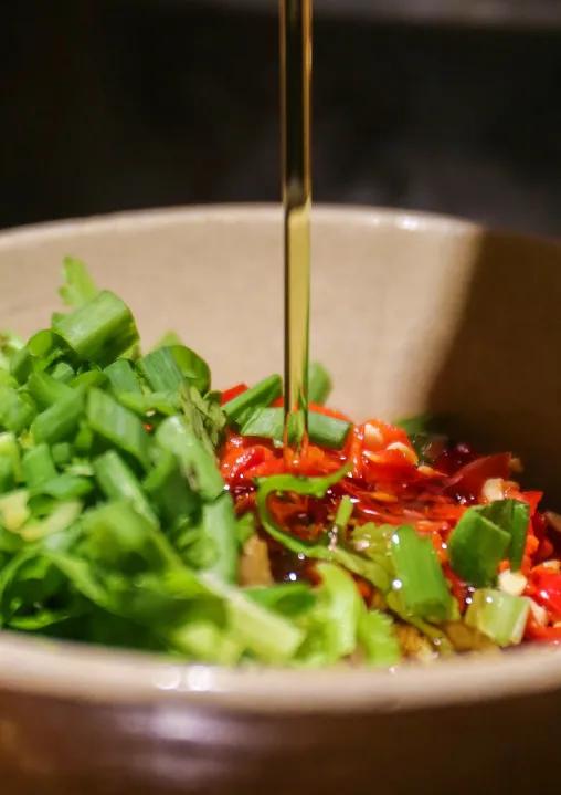 为什么现在的香油不如过去的香,为什么榨香油放几天就不香了