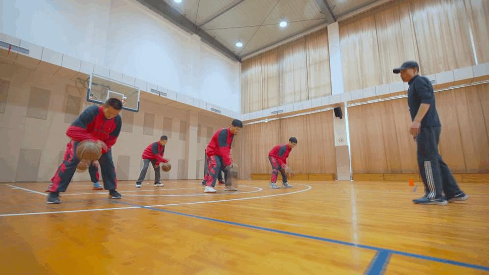 南京八大名校高考喜报,北大喜报背后的故事