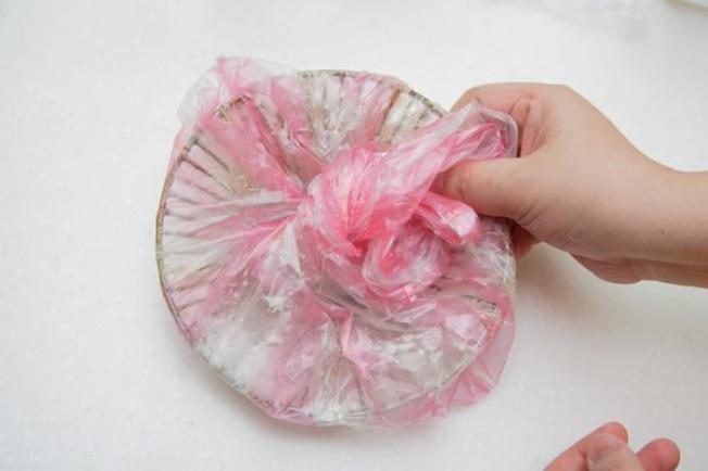 小苏打加盐加洗洁精去除油污最好,小苏打去油污正确方法