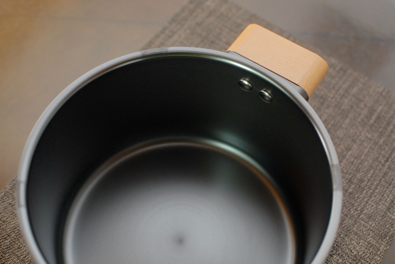 精铁打造无涂层,精铸铁锅无涂层