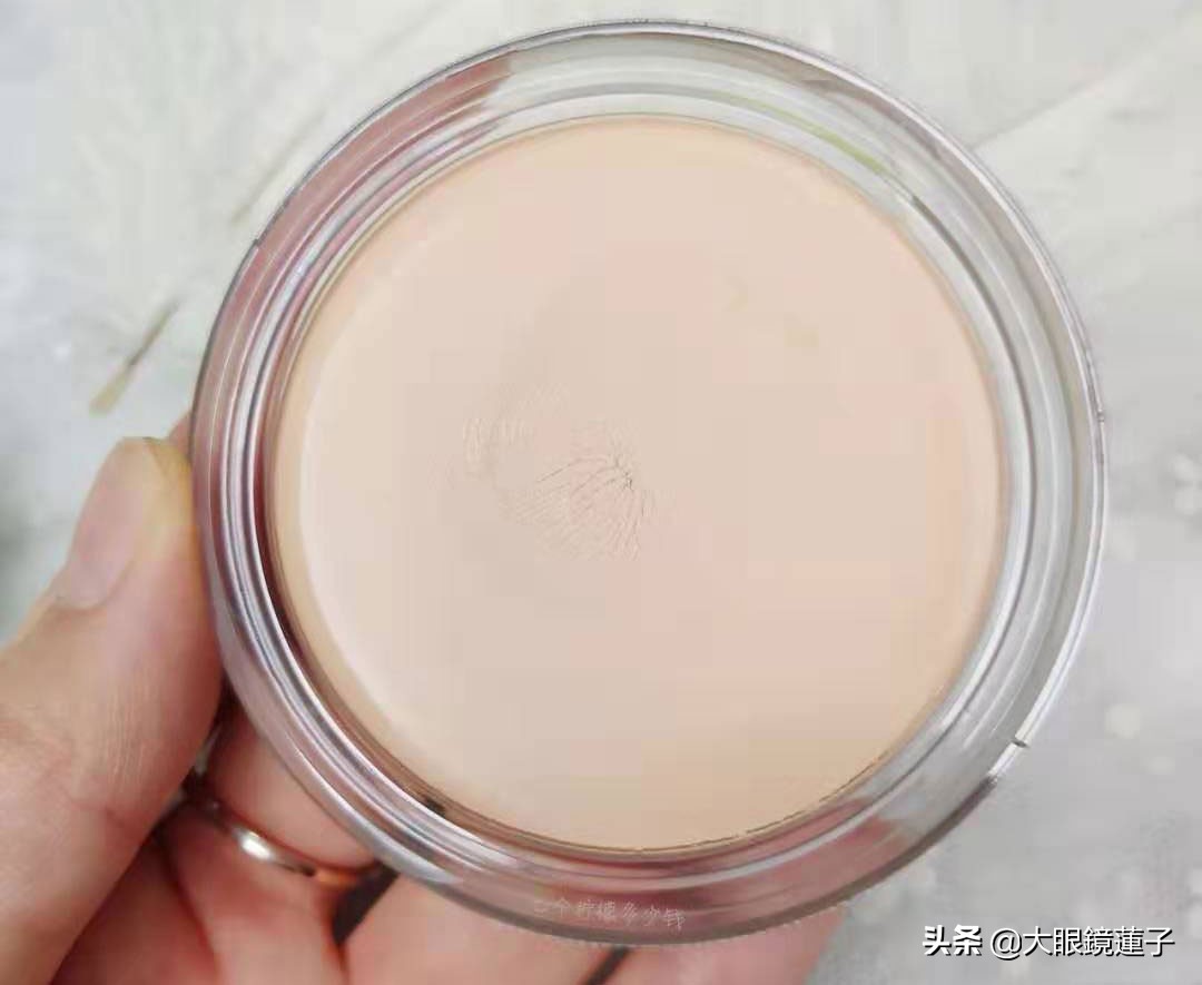 推荐一款适合油性皮肤的粉底霜,油皮亲妈粉底霜怎么样