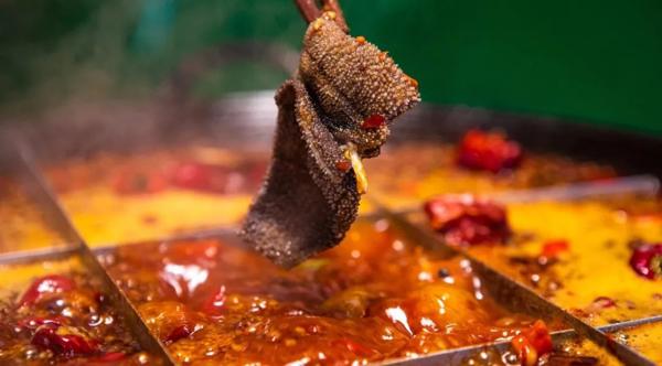 开火锅店需要哪些技巧,新手开火锅店注意事项和经营模式