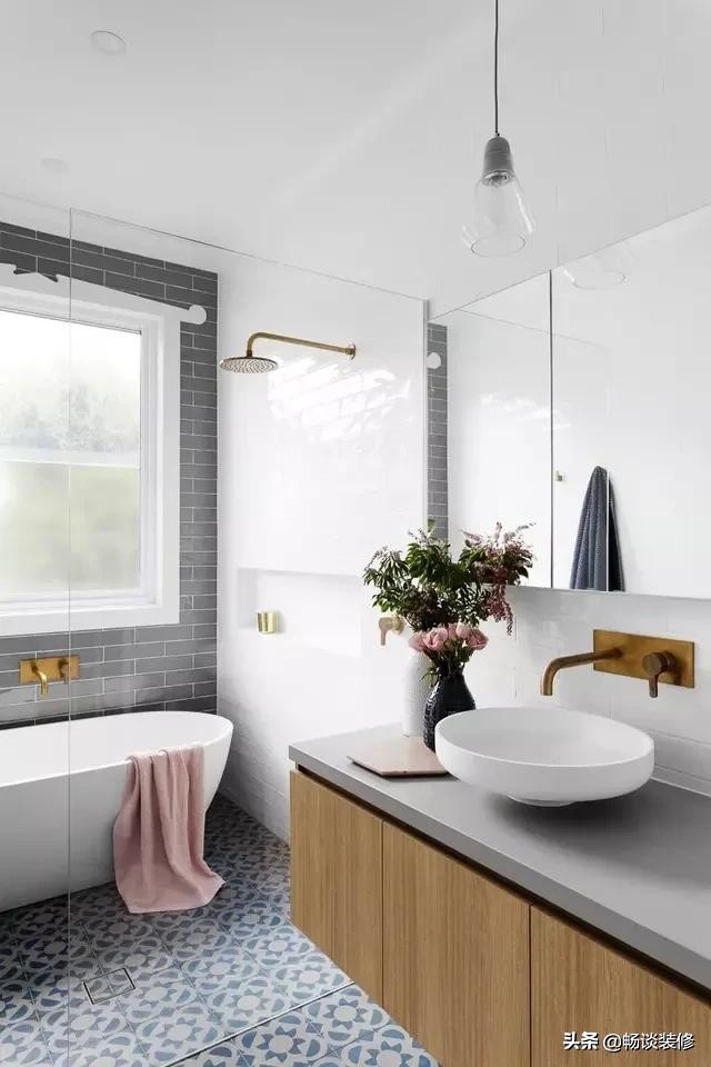 卫生间墙面贴了瓷砖，忘做防水，现在怎么做防水？