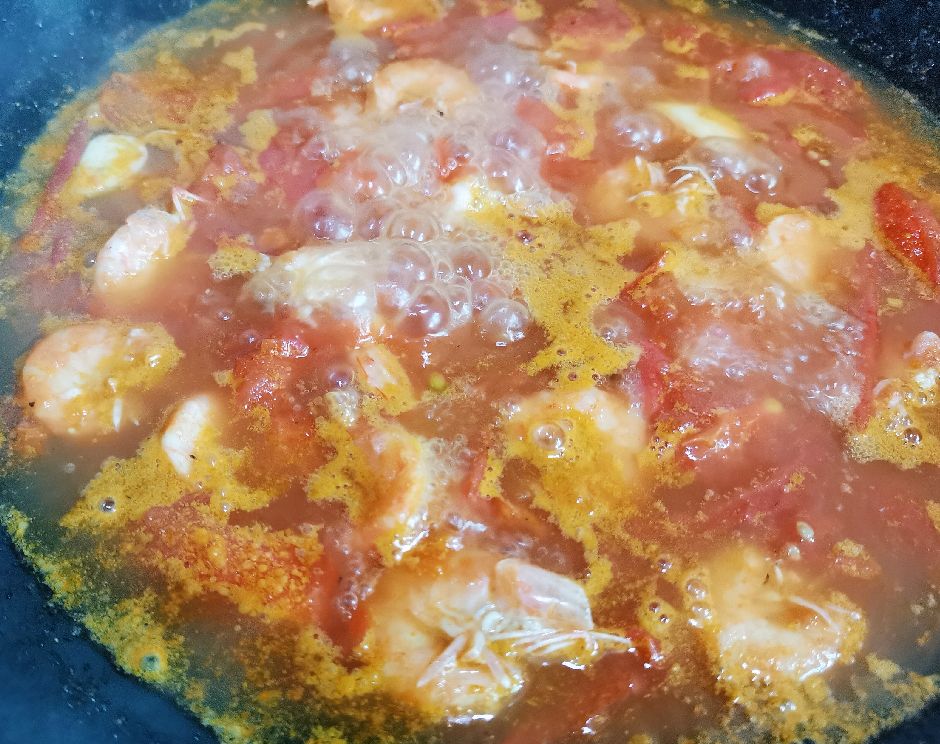 青菜西红柿粉条汤的做法,粉条西红柿汤的家常做法