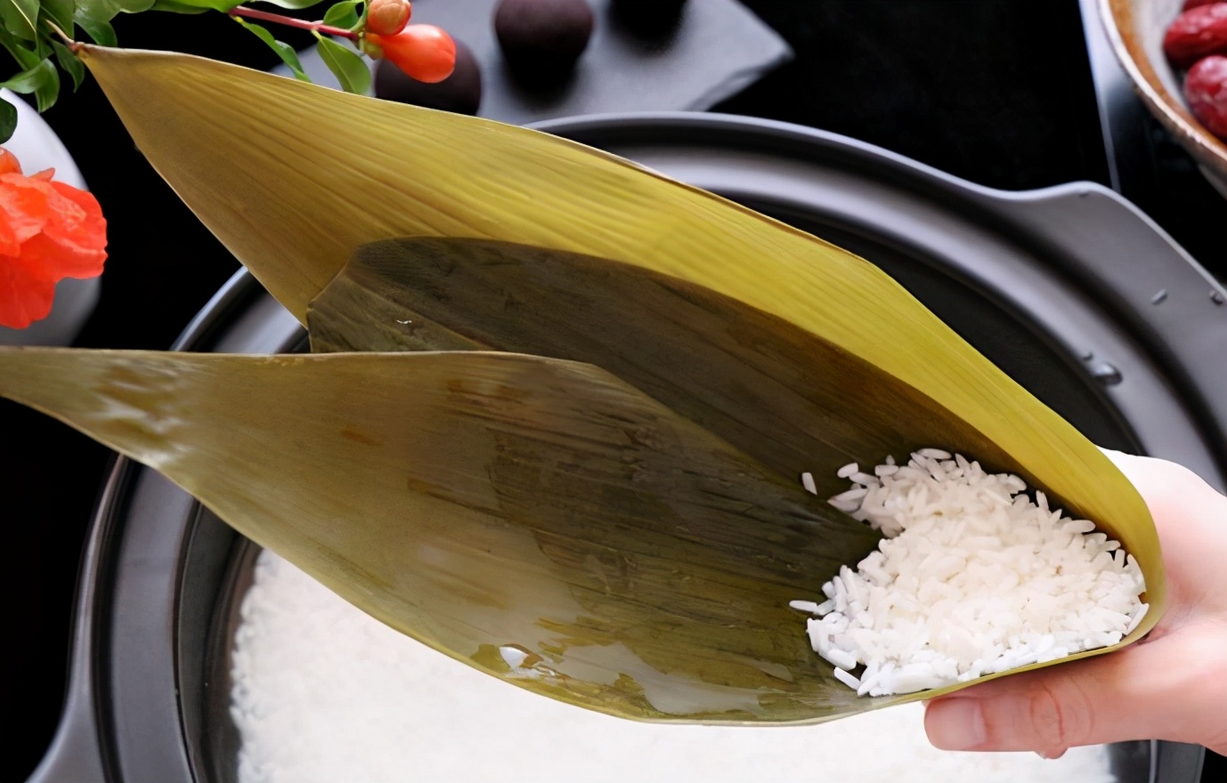 干粽叶怎么处理才好剥呢,煮干粽叶最正确的方法