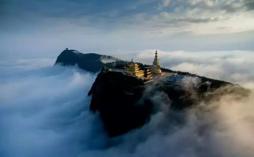 峨眉春游免费景点,一条绝佳的自驾旅游线路