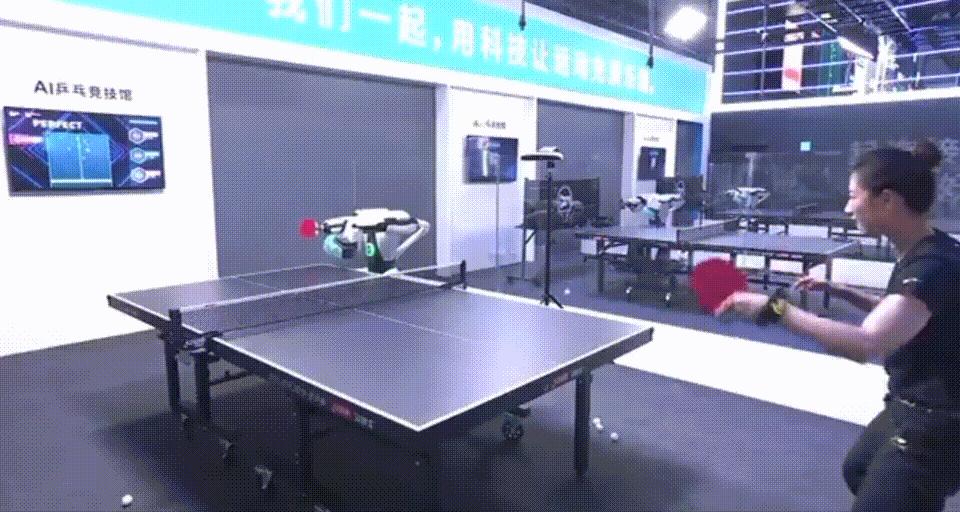 你已经接不住机器人发的乒乓球了
