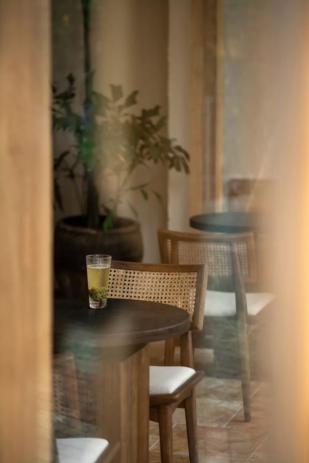 治木设计,一个茶馆一壶好茶就是江湖