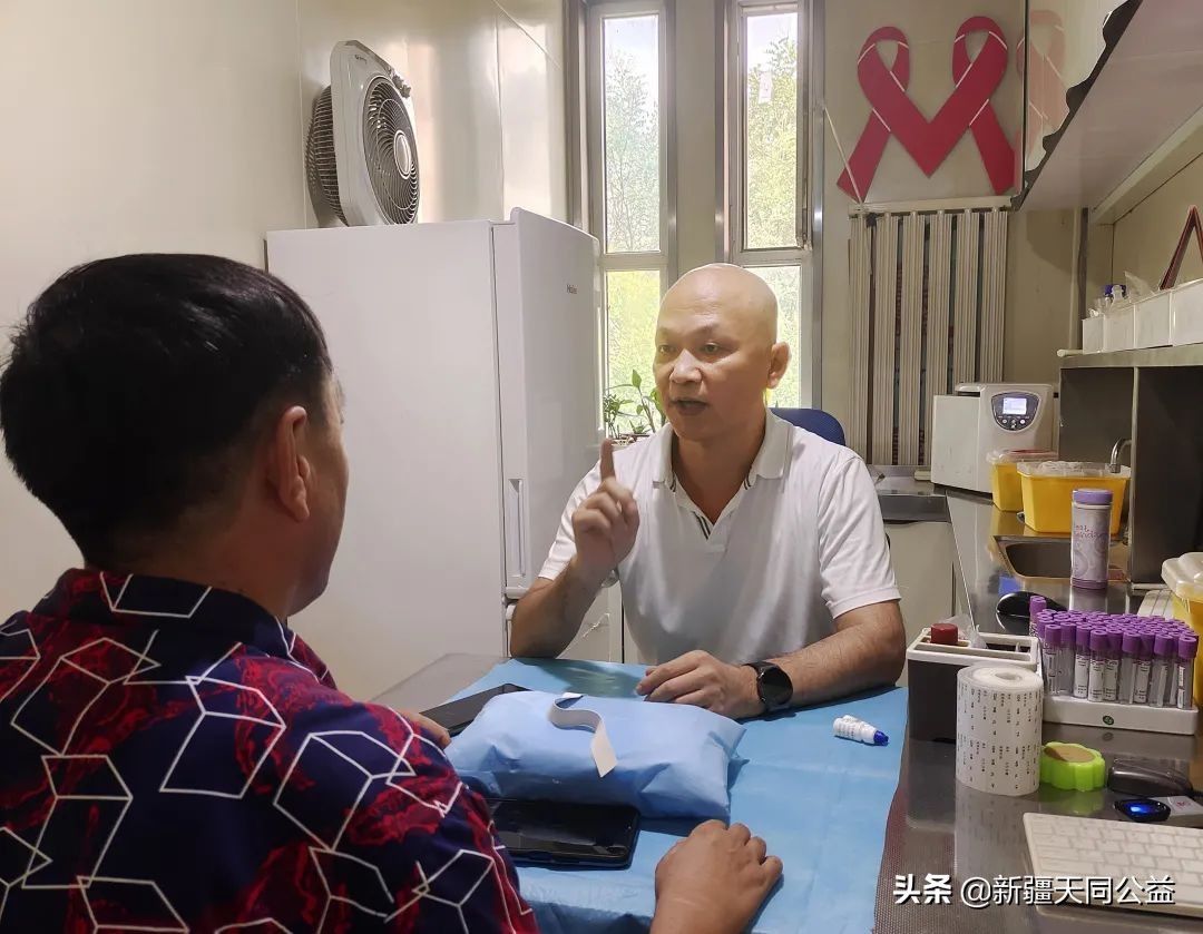 艾滋病是一片深海，我愿做一名潜水者