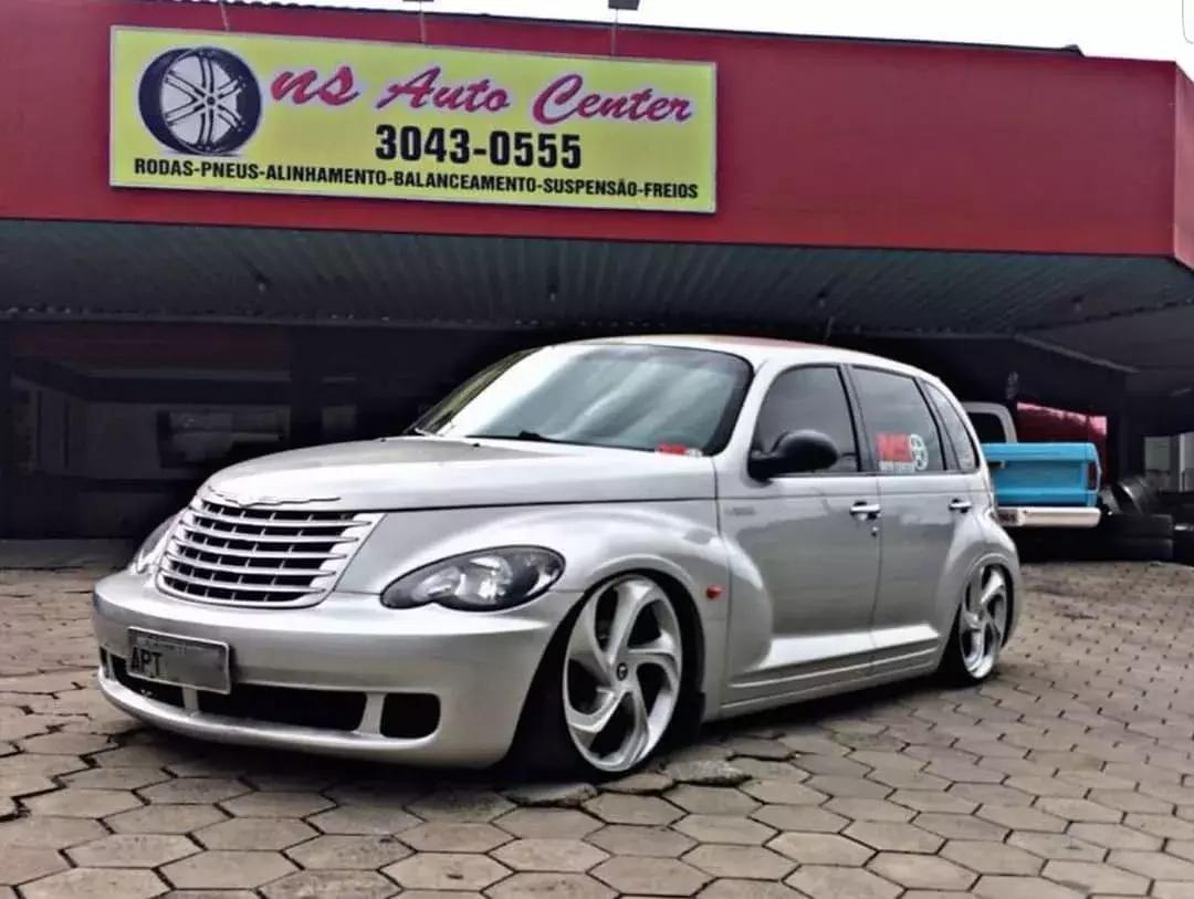 小众车型改装起来也疯狂，来看“外星来客”克莱斯勒PT漫步者改装