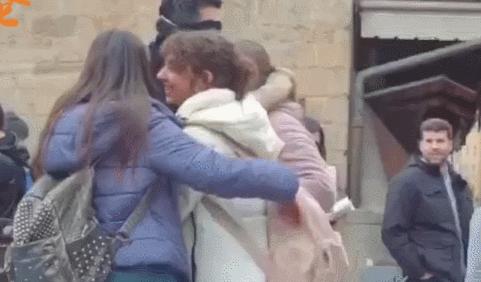 如果你熬不下去了，请看看他们…...