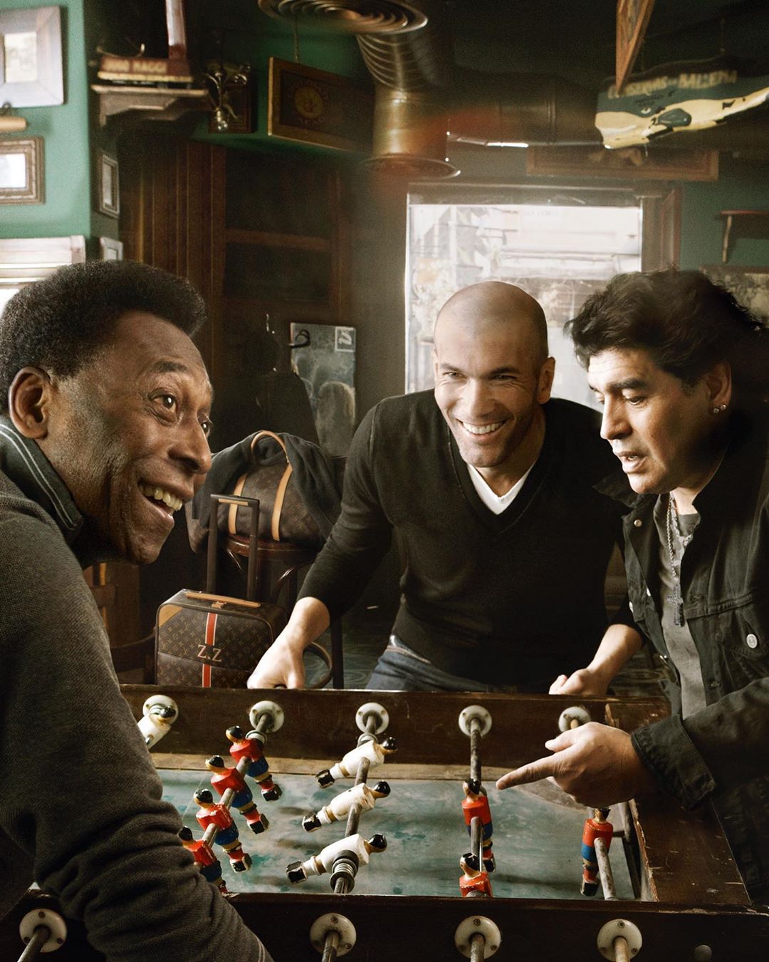 顶级室内足球机,室内足球游戏机