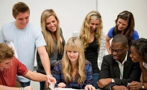 澳洲新南威尔士语言直升班通过率,澳洲留学非直升班条件