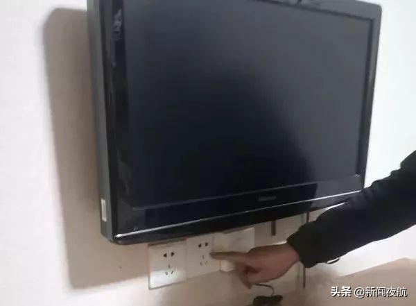 男子在多家宾馆偷装摄像头!被抓时手机里还有5部视频!在外住宿一定要检查这些地方