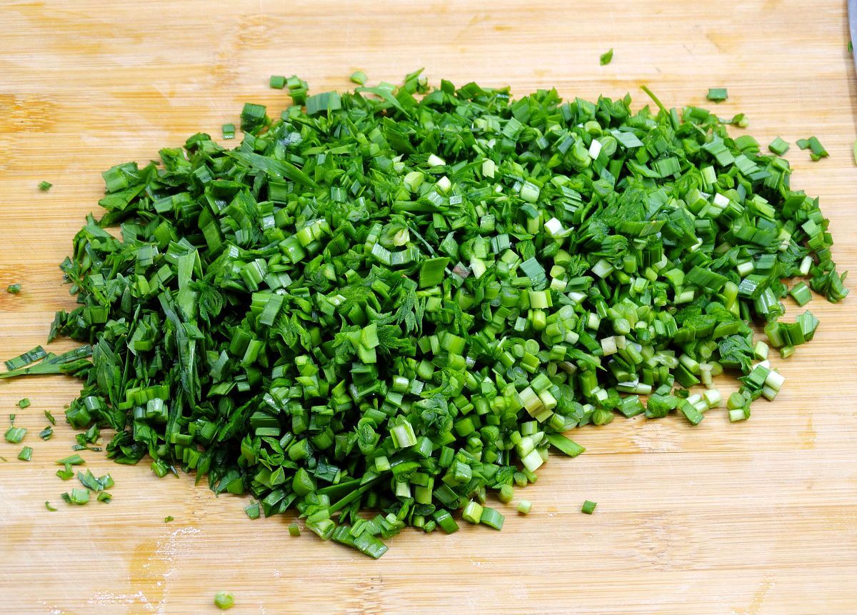 和馅是先放油还是先放水,饺子馅什么时候放盐最合适