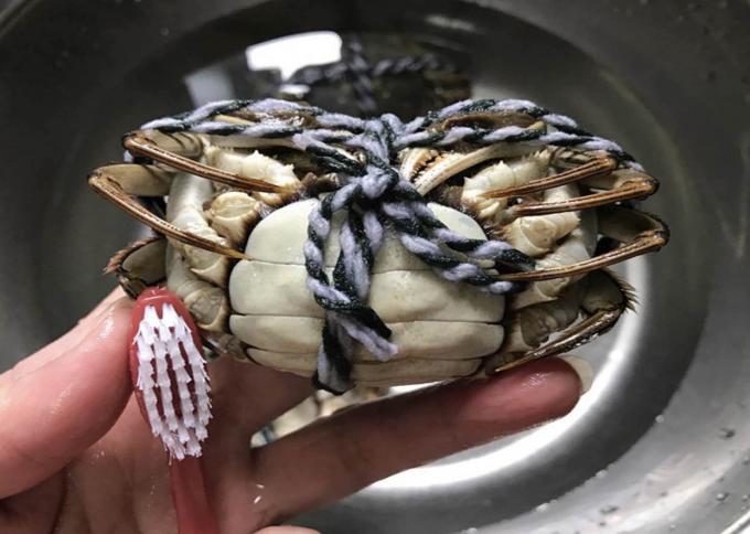 螃蟹怎么清洗家常做法,螃蟹一般蒸多少分钟冷蒸还是热蒸