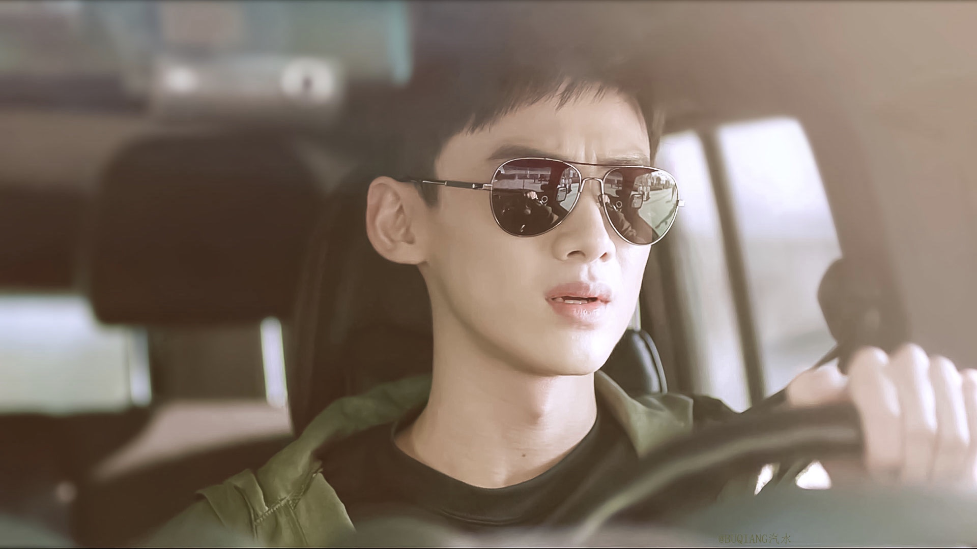 城池营垒女主扔帽子,城池营垒女二叫什么