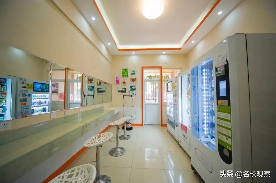 在成都有哪些地方适合大学生旅游,住在大学边上的体验