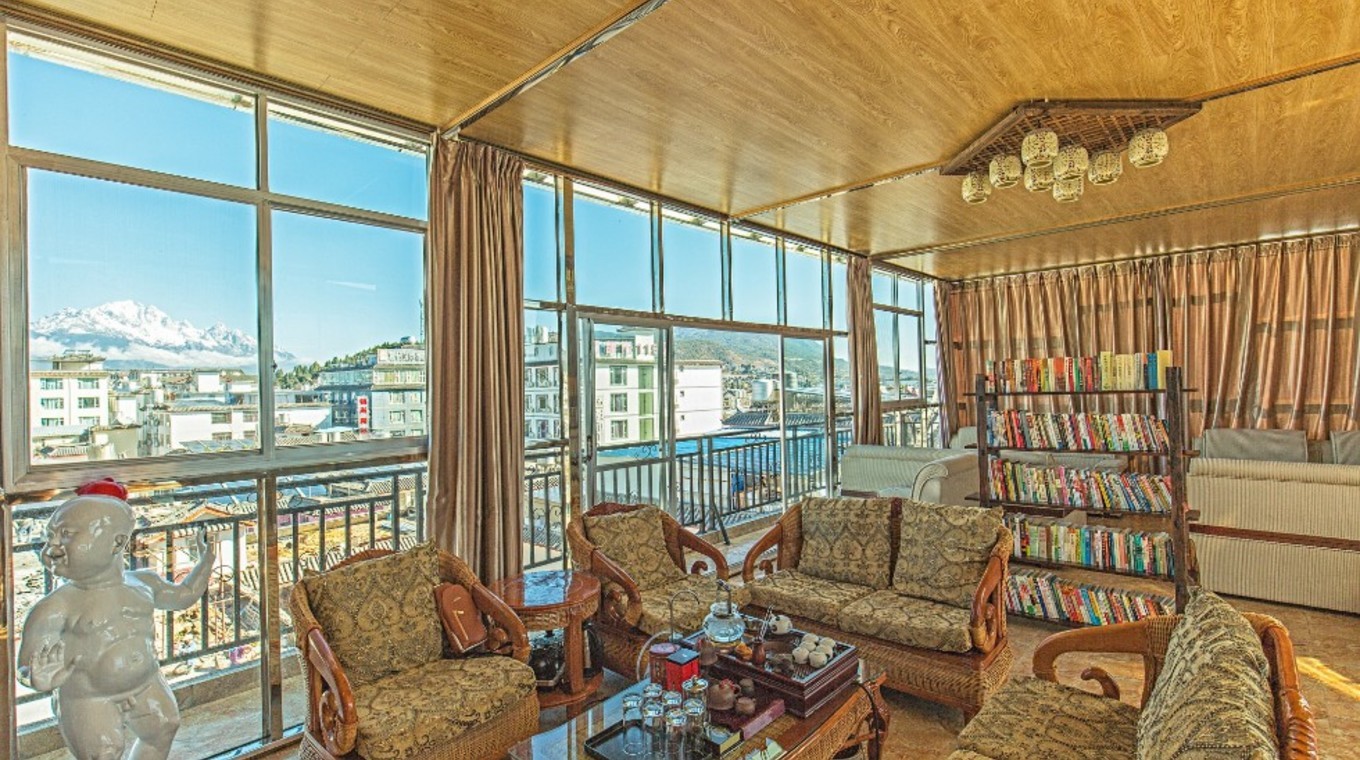 丽江纳西客栈视频,丽江黑龙潭纳西客栈