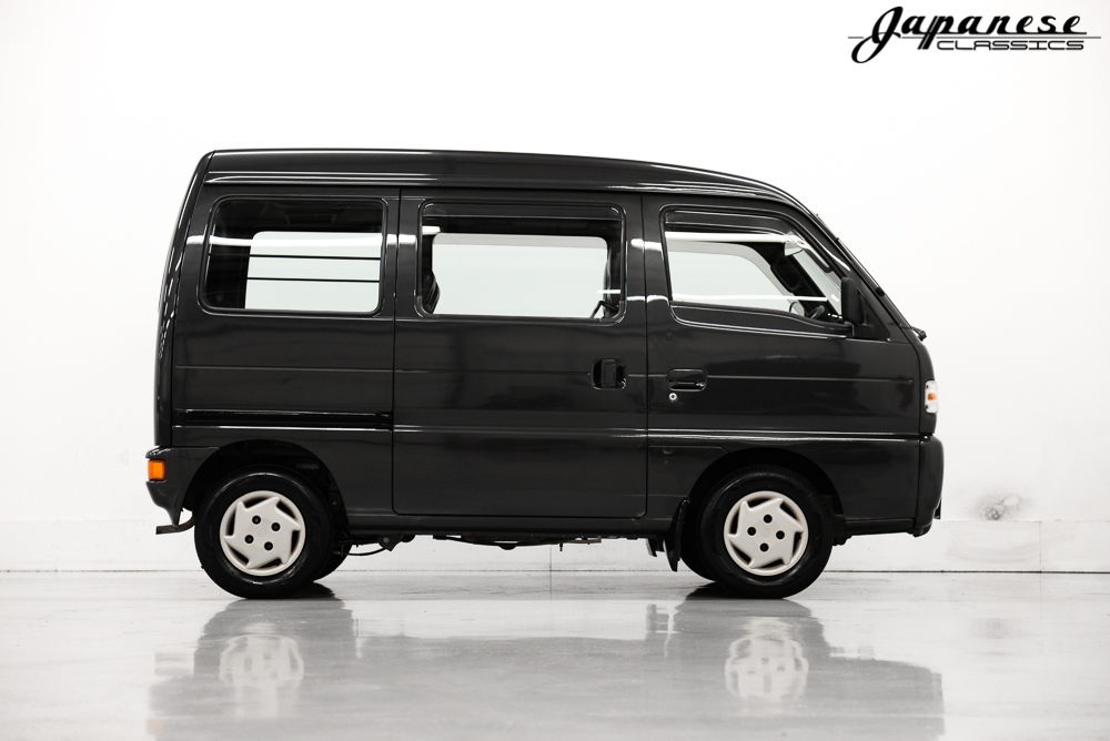 谁说面包车都得破破烂烂？这台93年二手铃木开瑞就精致的让人喜欢