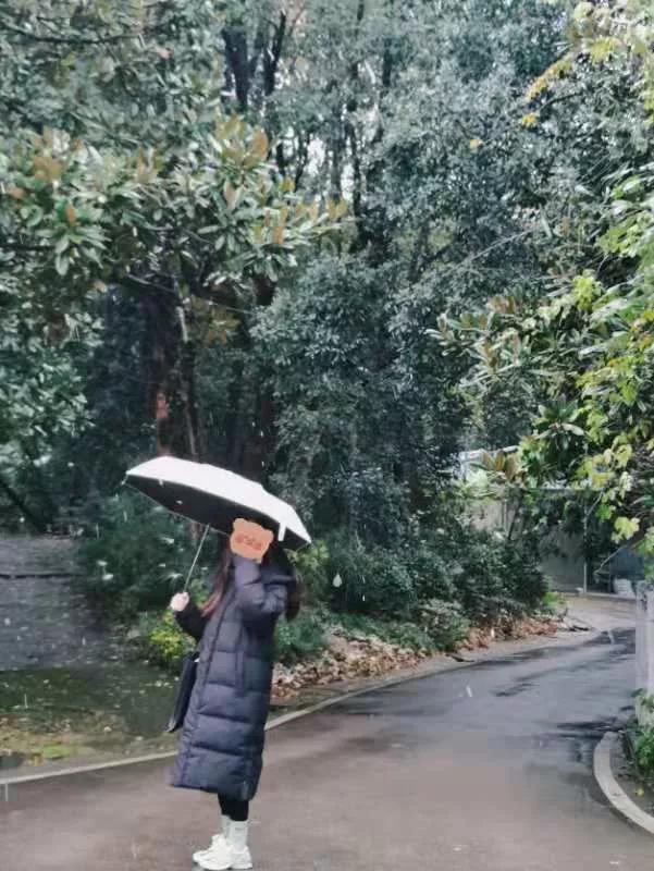 只要上班够土下班就没人认出,只要上班够土下班就认不出来