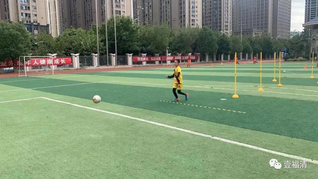 福清这所小学的足球小将,丫霸