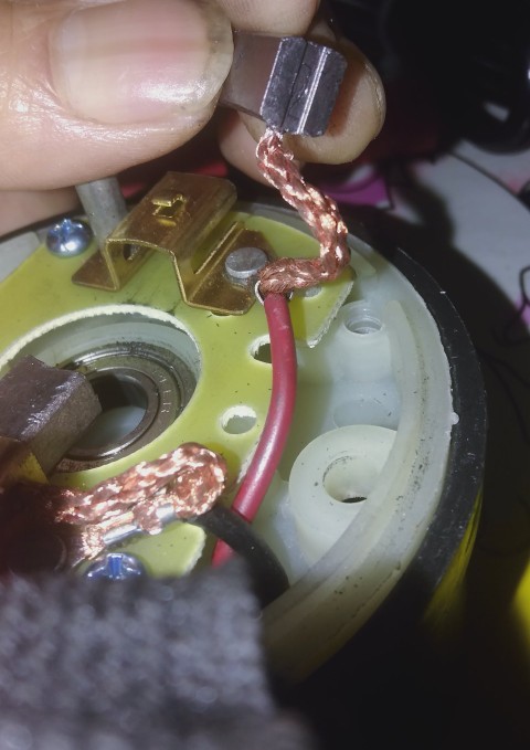 12v电瓶可带多少瓦的抽油泵,电动抽油泵12v怎么连接电瓶