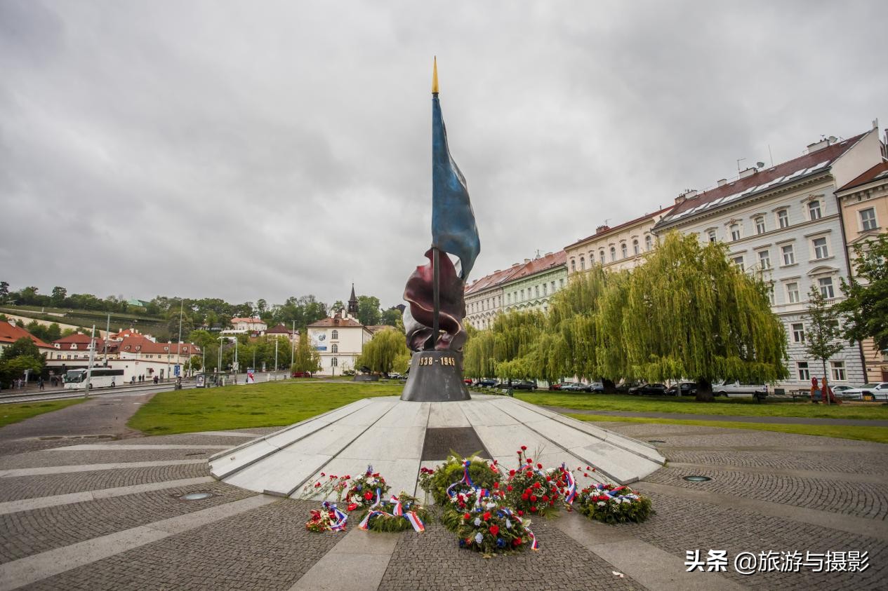 重游布拉格,走马观城