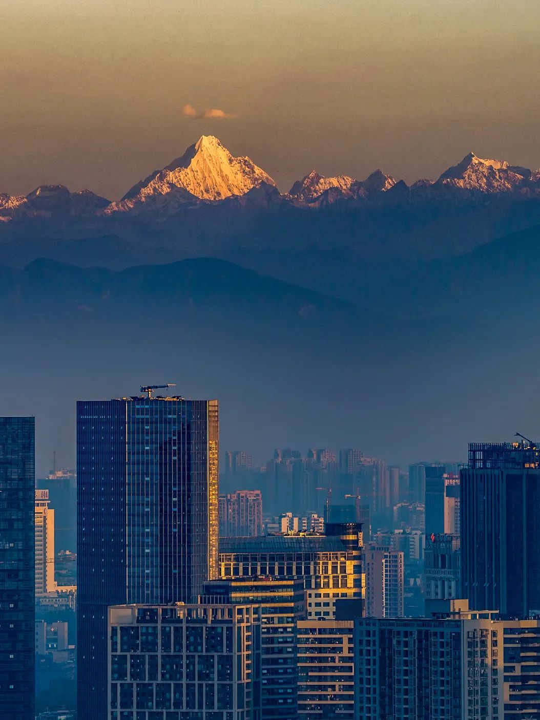 地震频发是怎么回事,四川地震频发的原因