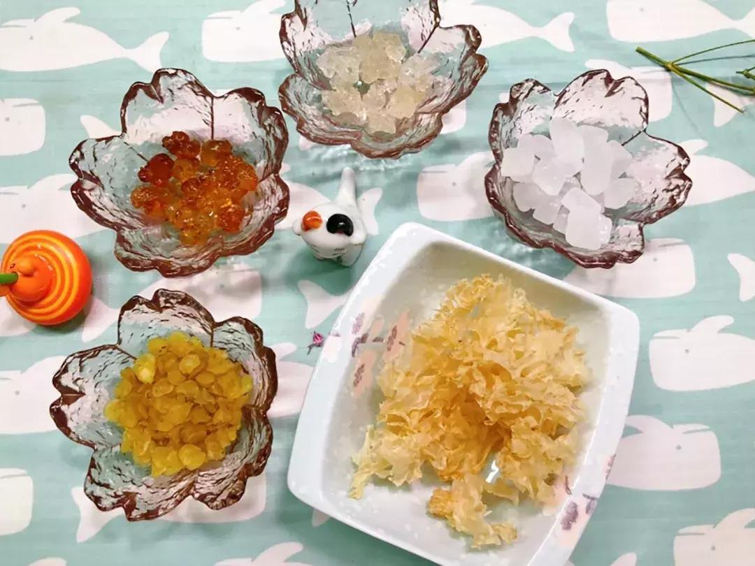 银耳桃胶羹怎么煮才好喝,吃一次就念念不忘的桃胶银耳羹