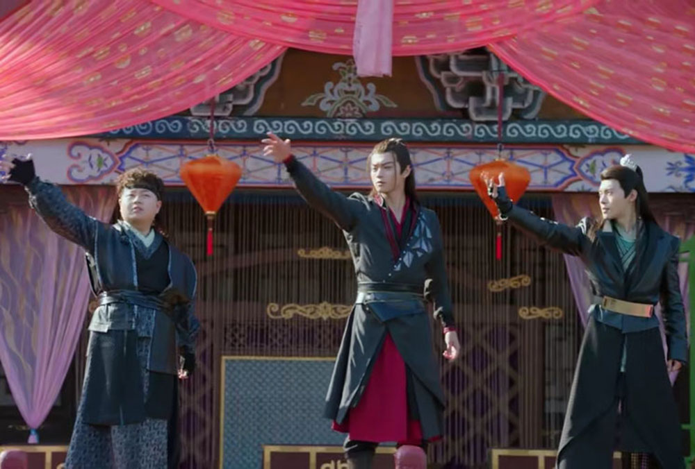 从前有座灵剑山师傅比武,从前有座灵剑山师父教训徒弟