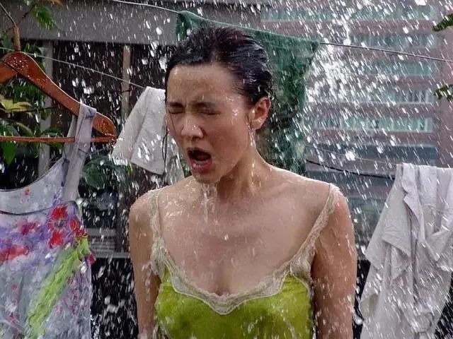 小舍得小宋佳的造型,小舍得小宋佳耳环