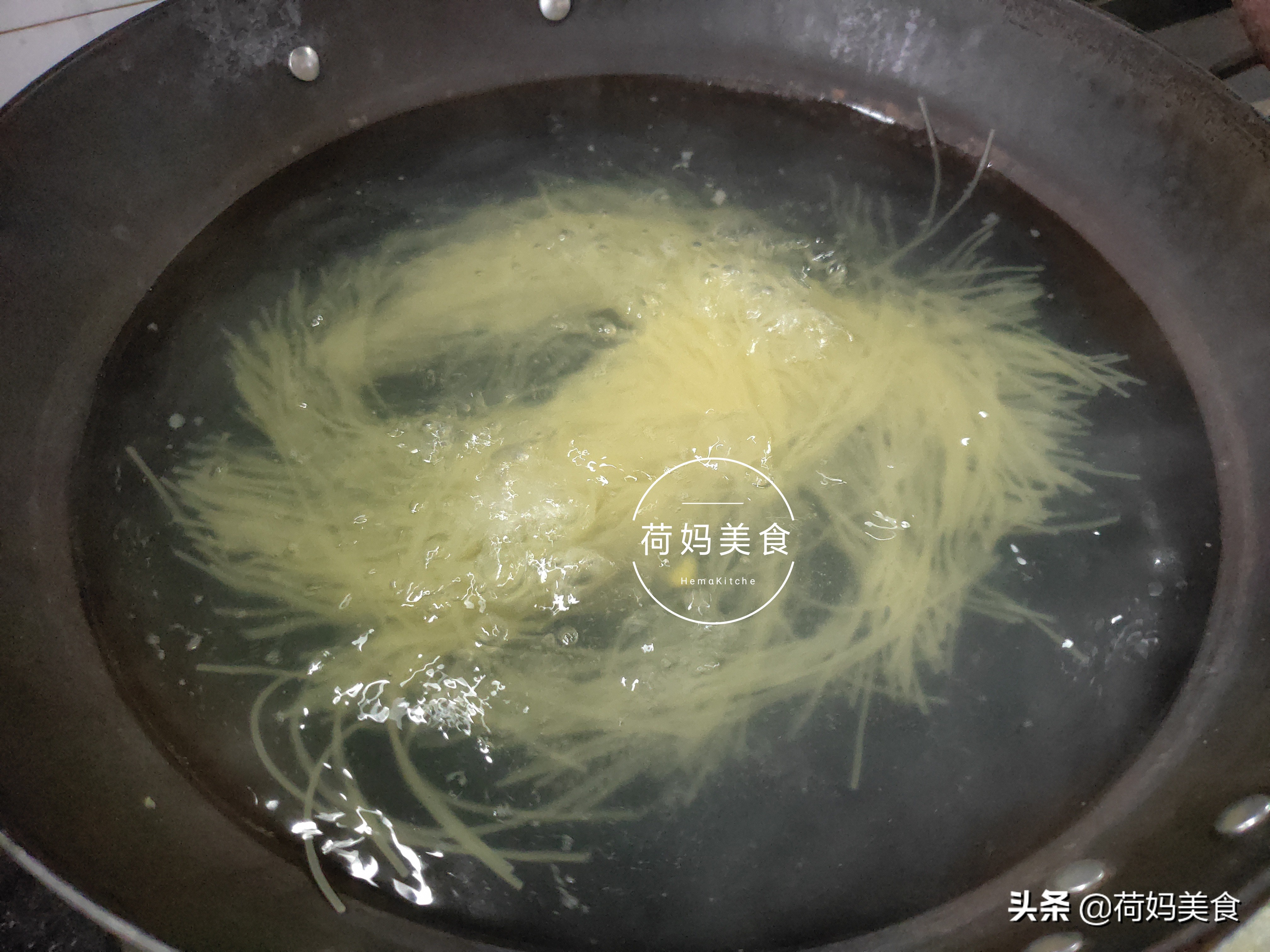 想吃冷面用什么方法好吃,怎么在家做冷面面条