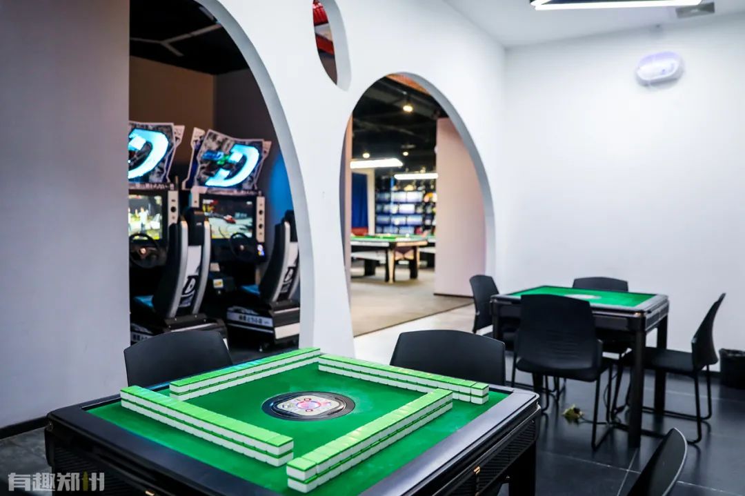 轰趴、电玩、剧本杀；台球、飞镖、加VR——在郑州，一次玩个够