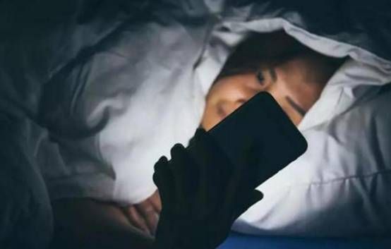 青少年眼睛干涩重影,青少年眼睛难受易疲劳怎么办