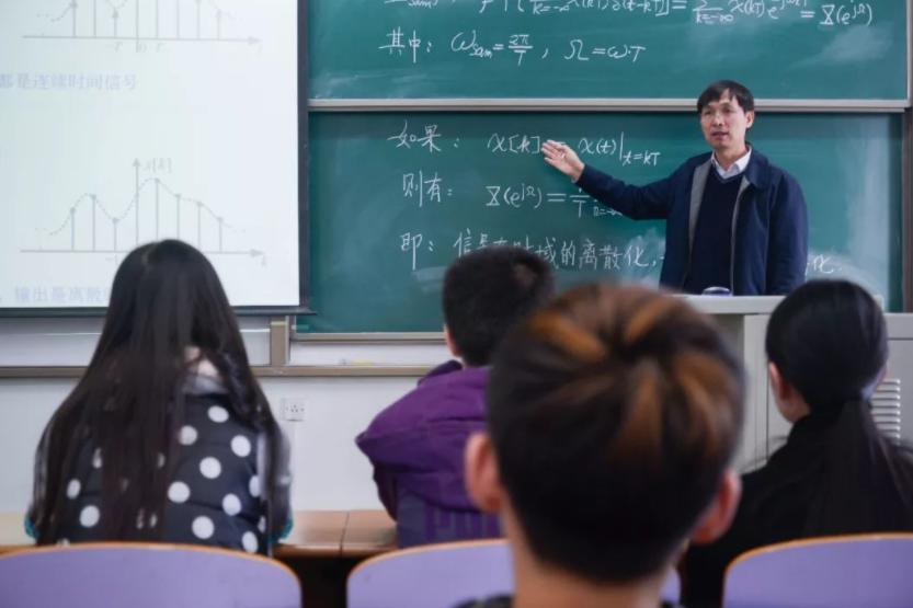 中考5年制“定向师范生”热度高涨，编制虽好，缺点要提前了解